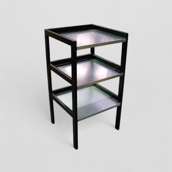 Heavy duty 3 shelf workbench