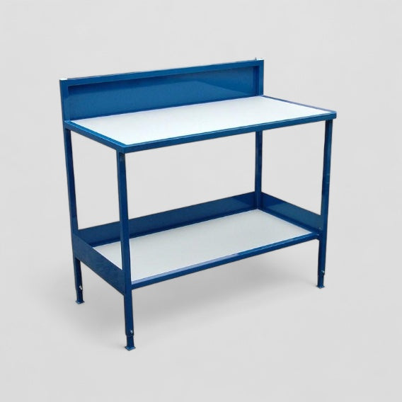 Workbench with adjustable height legs