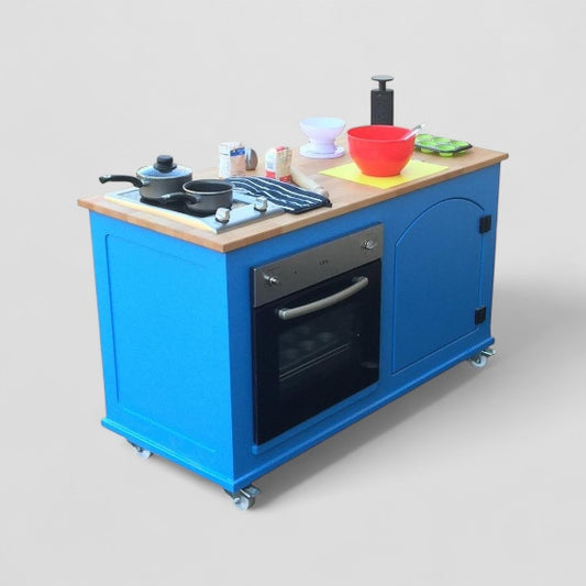 Mobile wood panelled cooking work station