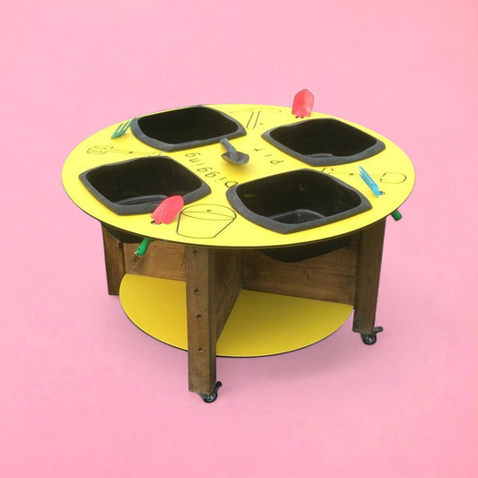 Messy multi play dig pit