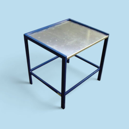 Heavy duty work table